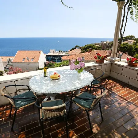 Cvetka 3* Ragusa