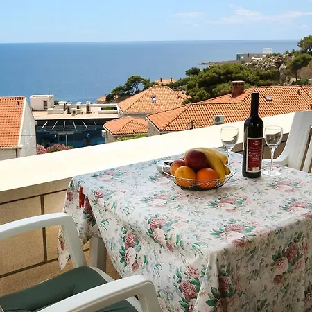 Cvetka 3* Ragusa